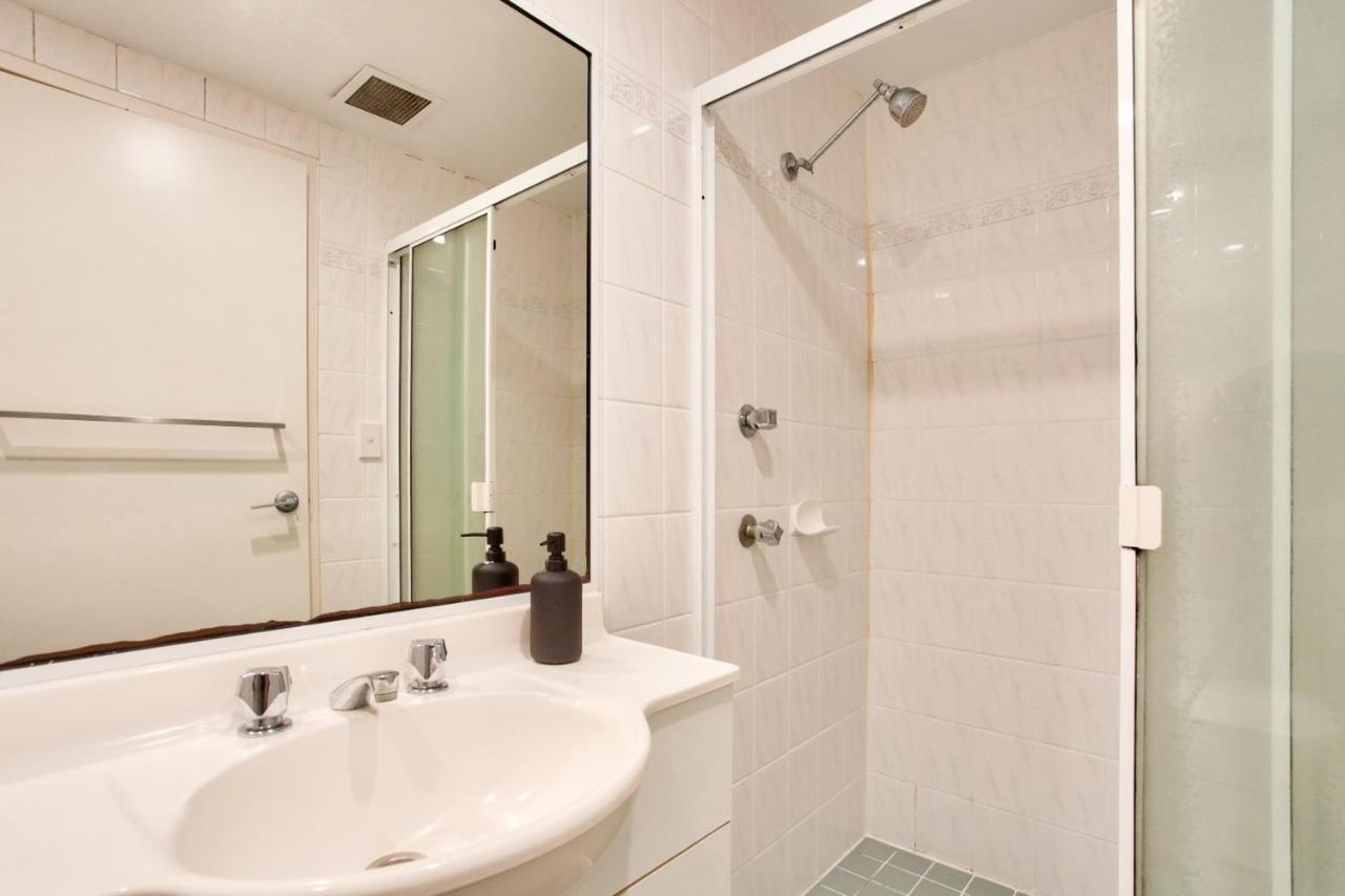 Cozy 2 Bedroom Apartment Surry Hills ซิดนีย์ ภายนอก รูปภาพ