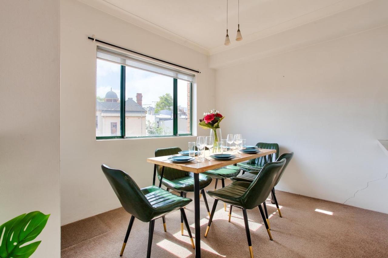 Cozy 2 Bedroom Apartment Surry Hills ซิดนีย์ ภายนอก รูปภาพ