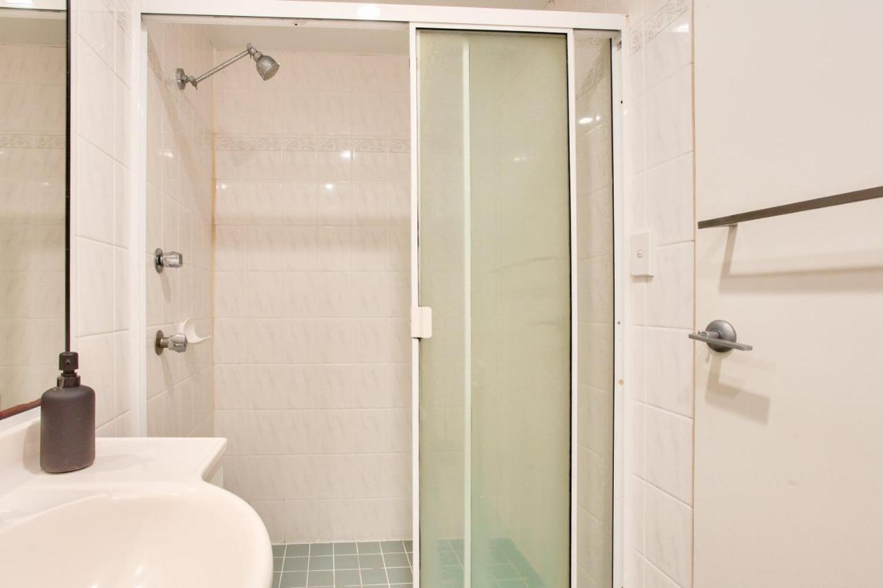 Cozy 2 Bedroom Apartment Surry Hills ซิดนีย์ ภายนอก รูปภาพ