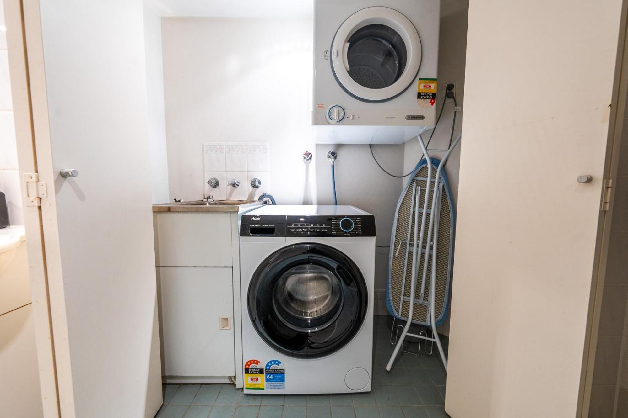 Cozy 2 Bedroom Apartment Surry Hills ซิดนีย์ ภายนอก รูปภาพ