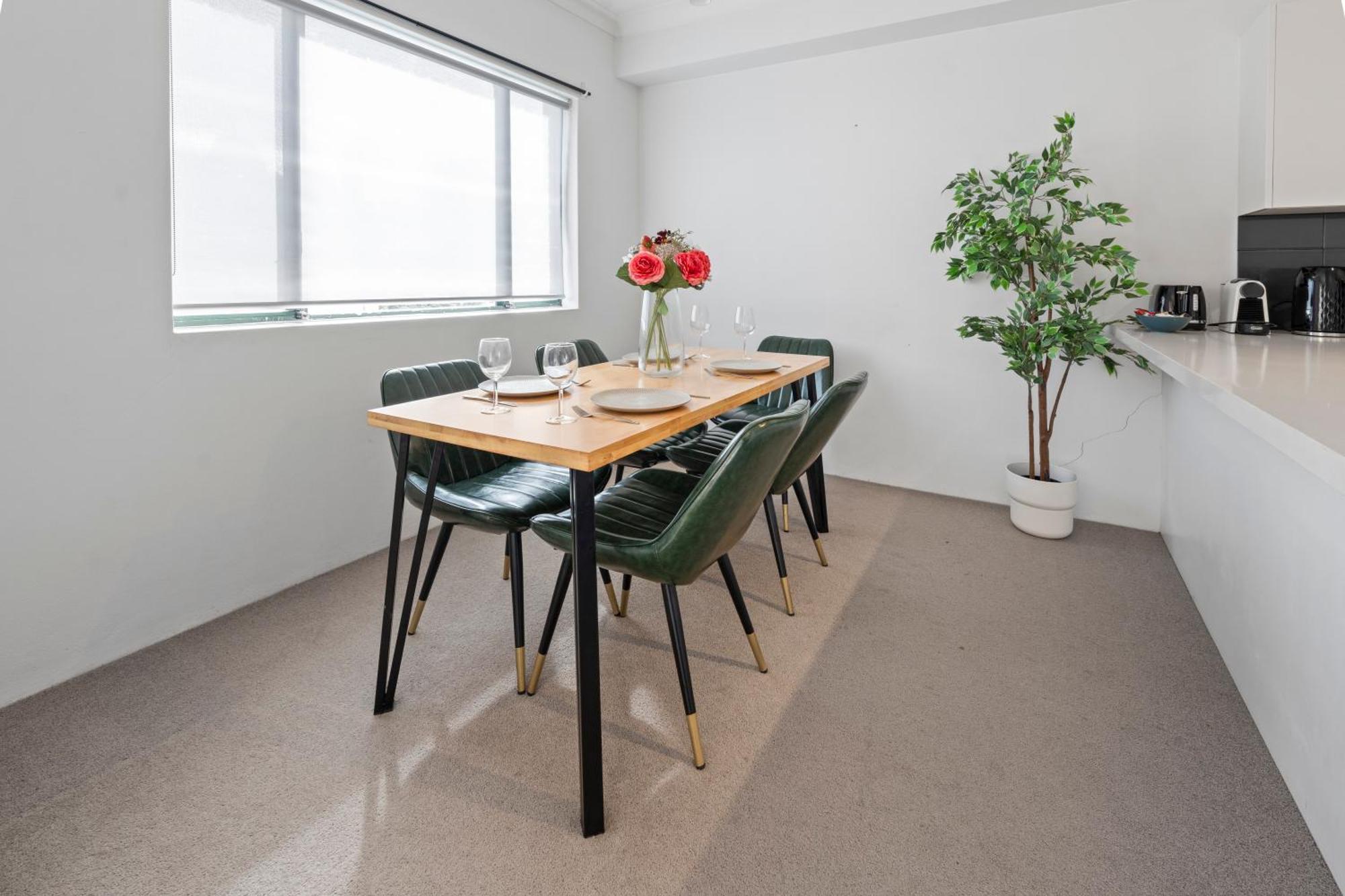 Cozy 2 Bedroom Apartment Surry Hills ซิดนีย์ ภายนอก รูปภาพ